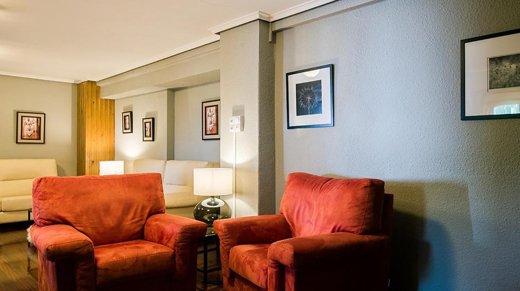 Hotel La Rambla Бьескас Экстерьер фото